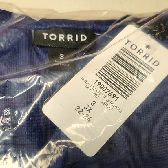 ❤️NWT VINTAGE TORRID BODYSUIT LEOPARD ANIMAL PRINT STRETCH VELVET PUFFY SLEEVES - Picture 7 of 16